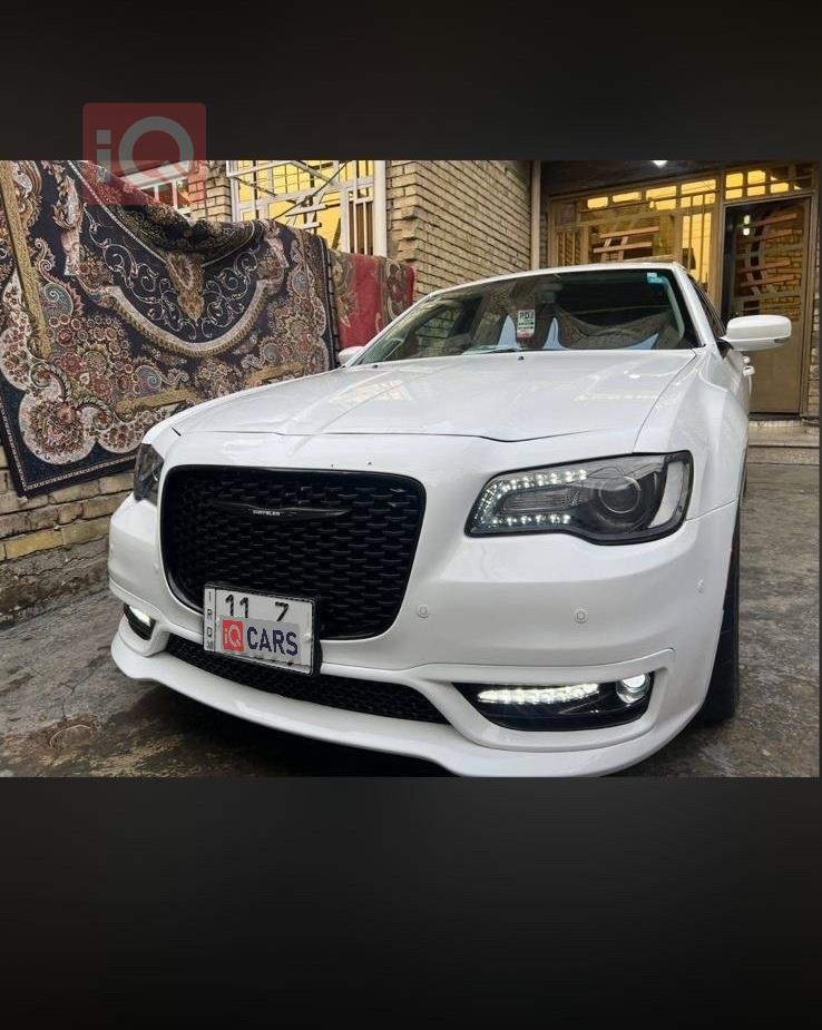كرايسلر 300